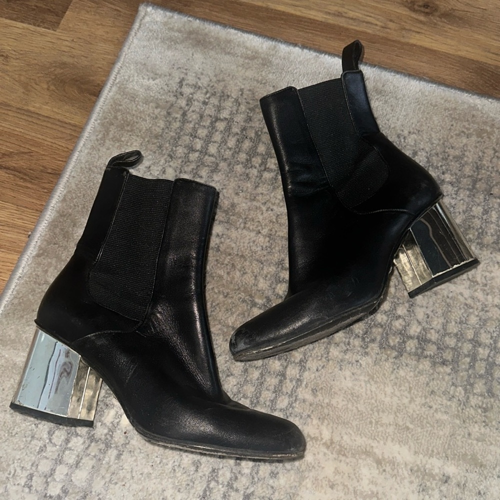 Gucci Silver Heel Bootie